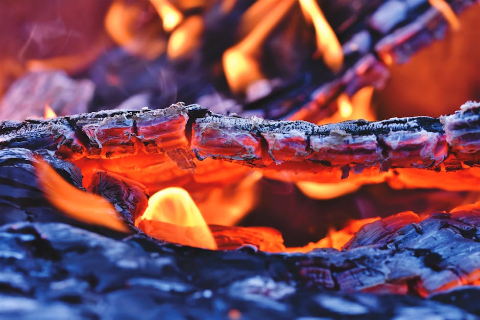 Luxury Outdoor Fireplaces and Heaters
